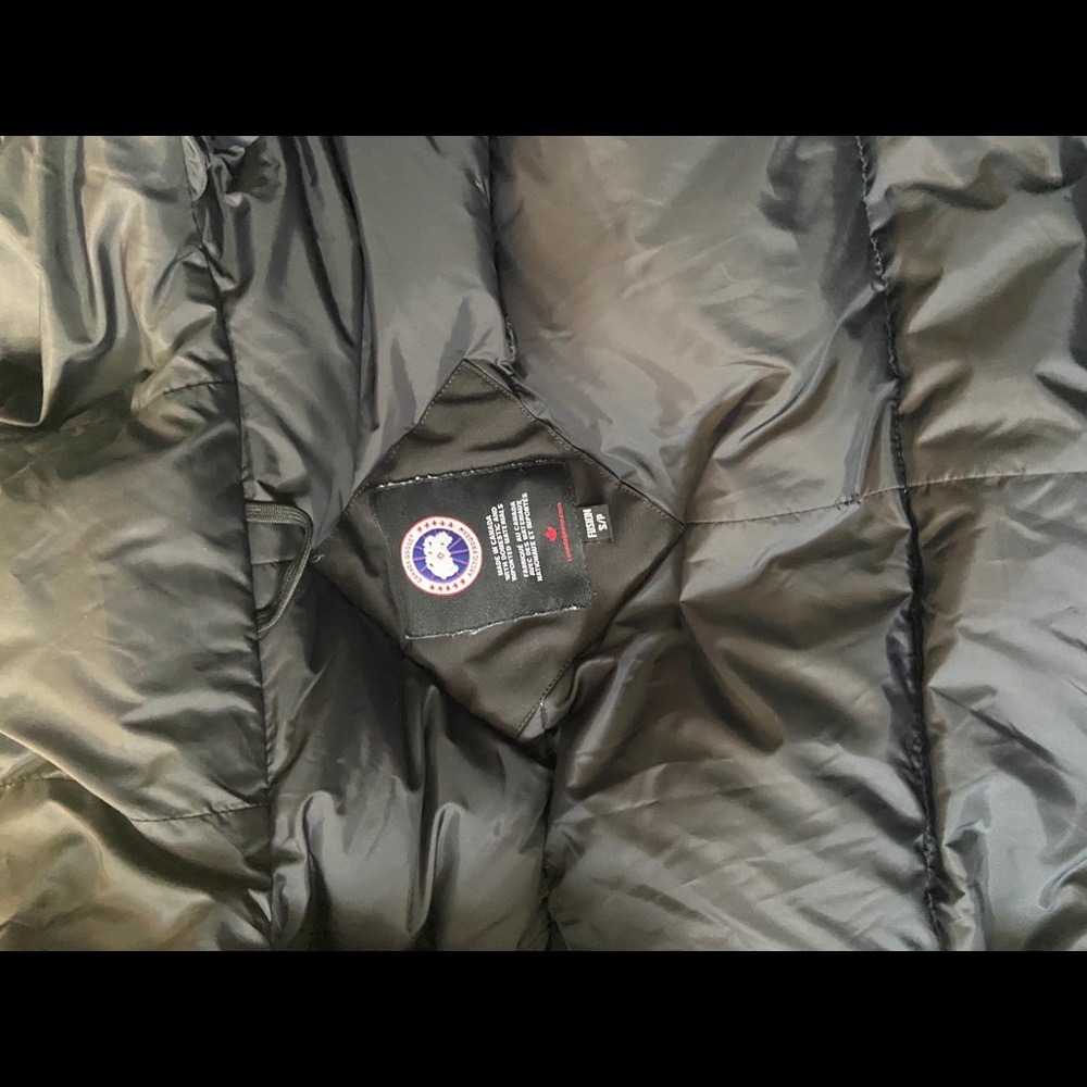 Canada goose chateau fusion fit small
